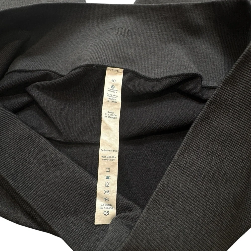 Lululemon Woman’s Seamlessly Street Crop Leggings Heathered Charcoal Gray Sz 10